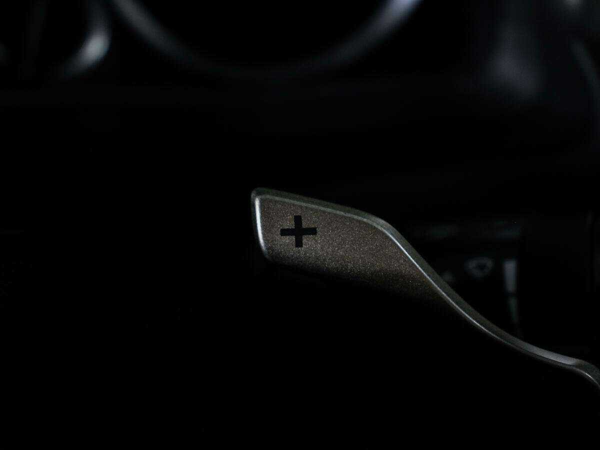 Lexus LX с пробегом — 2012 год. Фото: #21