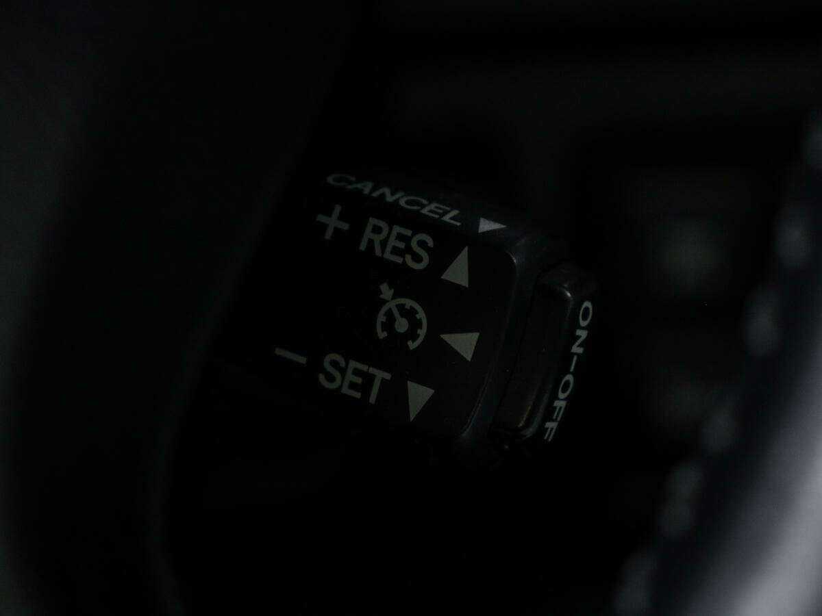 Lexus LX с пробегом — 2012 год. Фото: #22