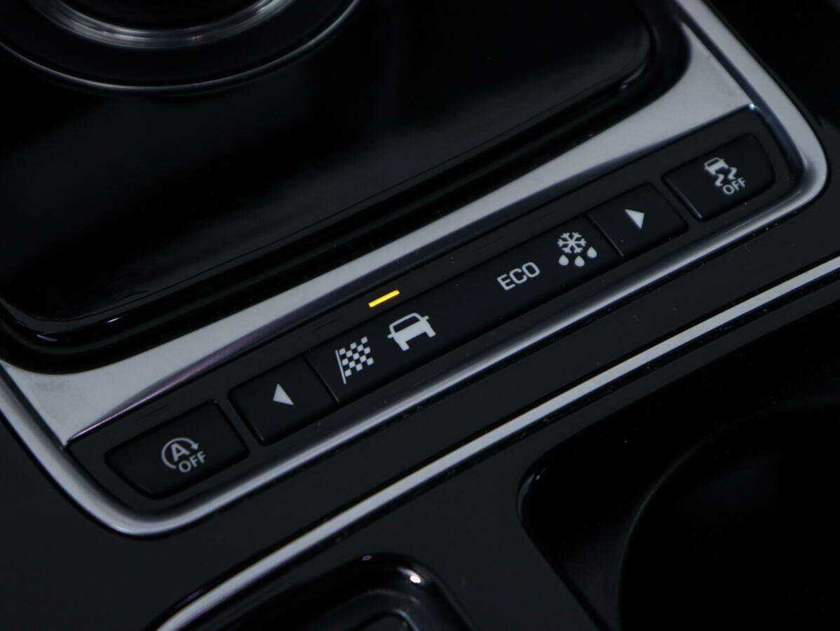 Jaguar F-Pace с пробегом — 2018 год. Фото: #18