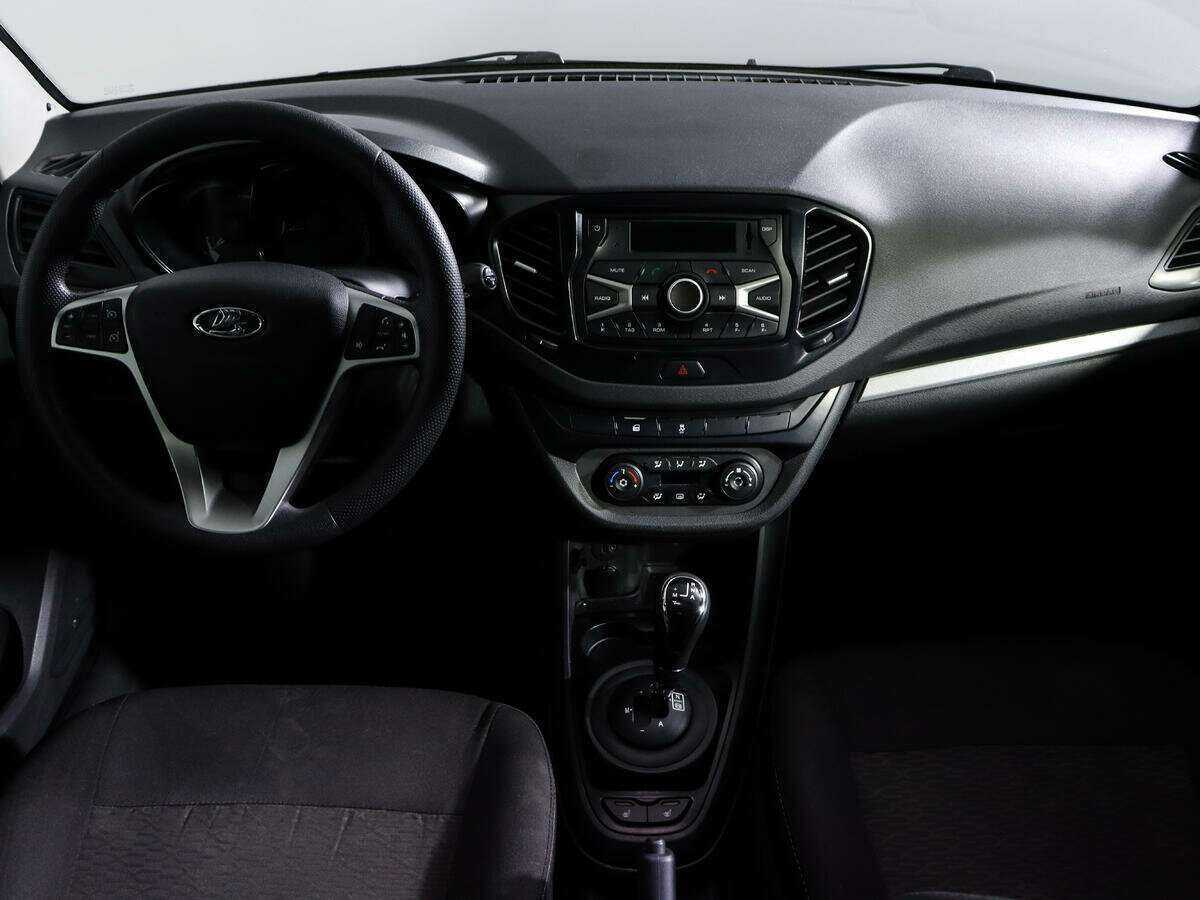 Lada (ВАЗ) Vesta с пробегом — 2019 год. Фото: #9