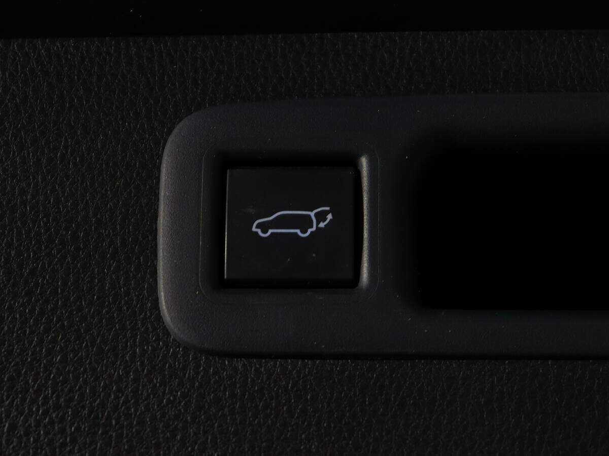 Toyota Highlander с пробегом — 2021 год. Фото: #14