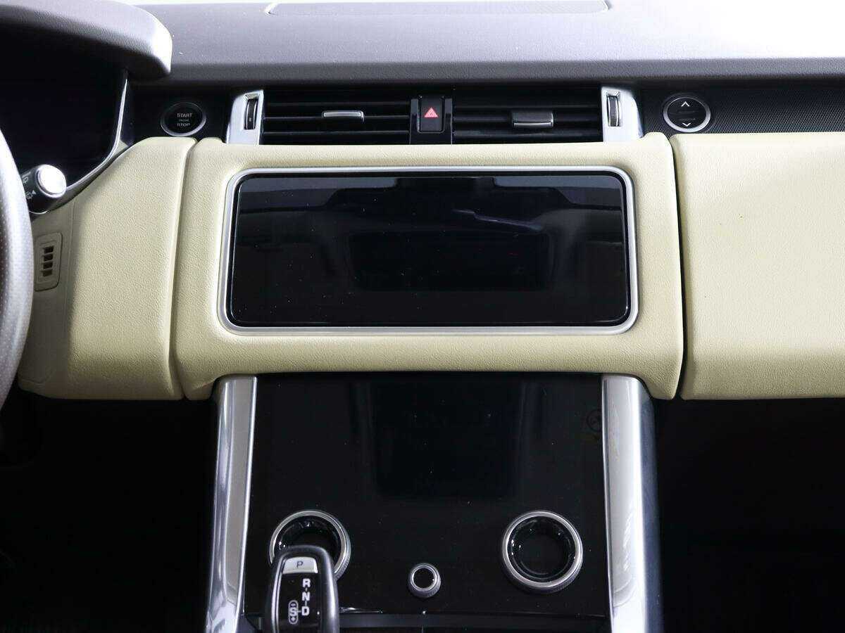 Land Rover Range Rover Sport с пробегом — 2018 год. Фото: #12