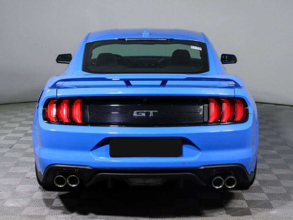 Ford Mustang с пробегом — 2022 год. Фото: #4