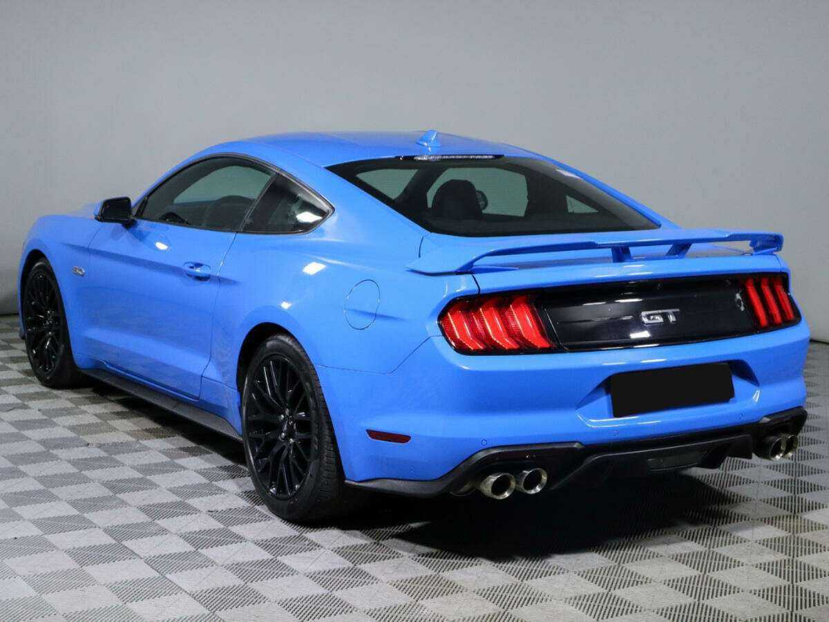 Ford Mustang с пробегом — 2022 год. Фото: #5