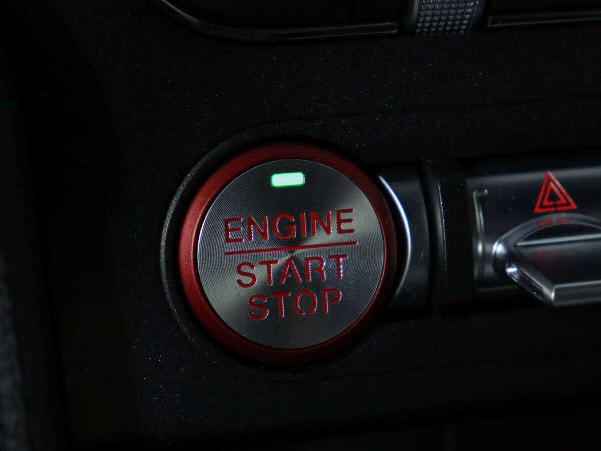 Ford Mustang с пробегом — 2022 год. Фото: #17