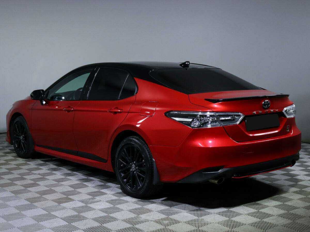 Toyota Camry с пробегом — 2021 год. Фото: #6