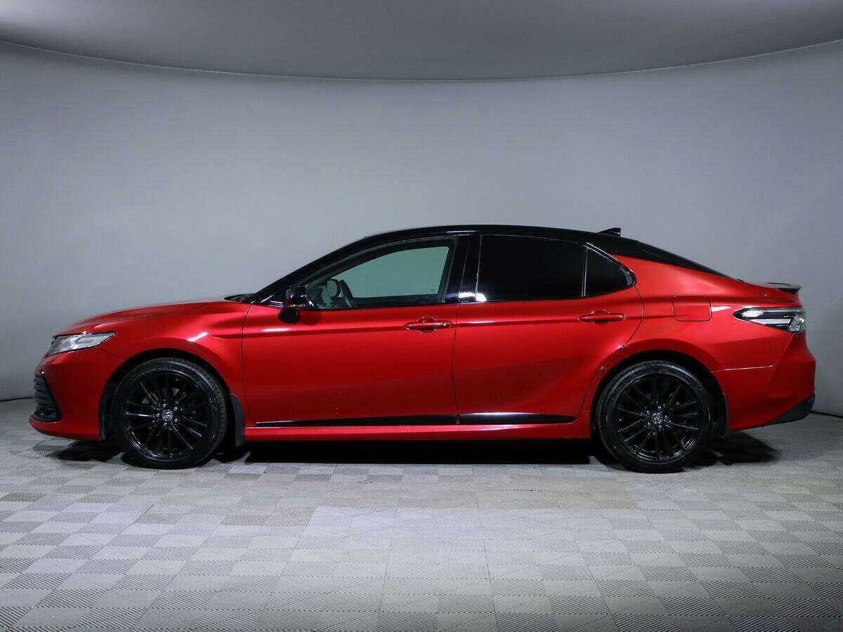 Toyota Camry с пробегом — 2021 год. Фото: #7