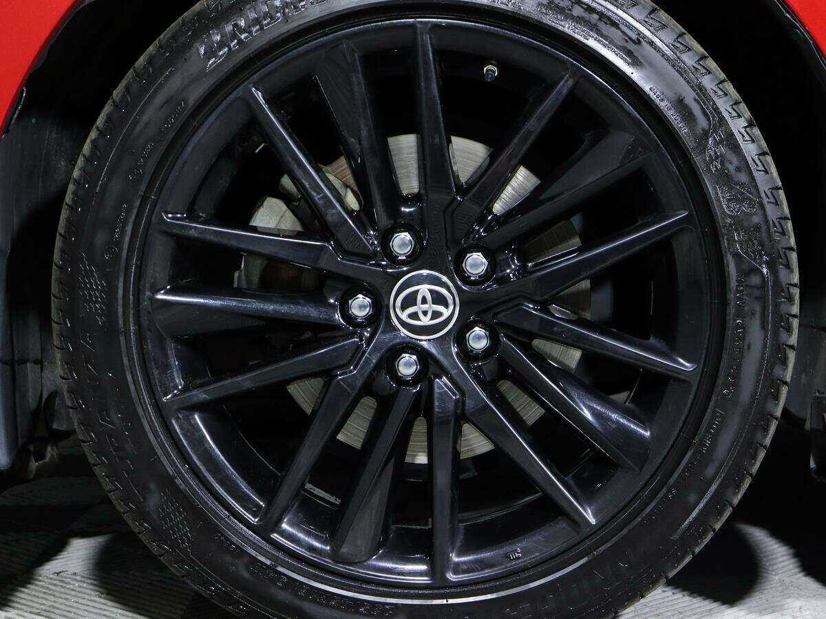 Toyota Camry с пробегом — 2021 год. Фото: #14