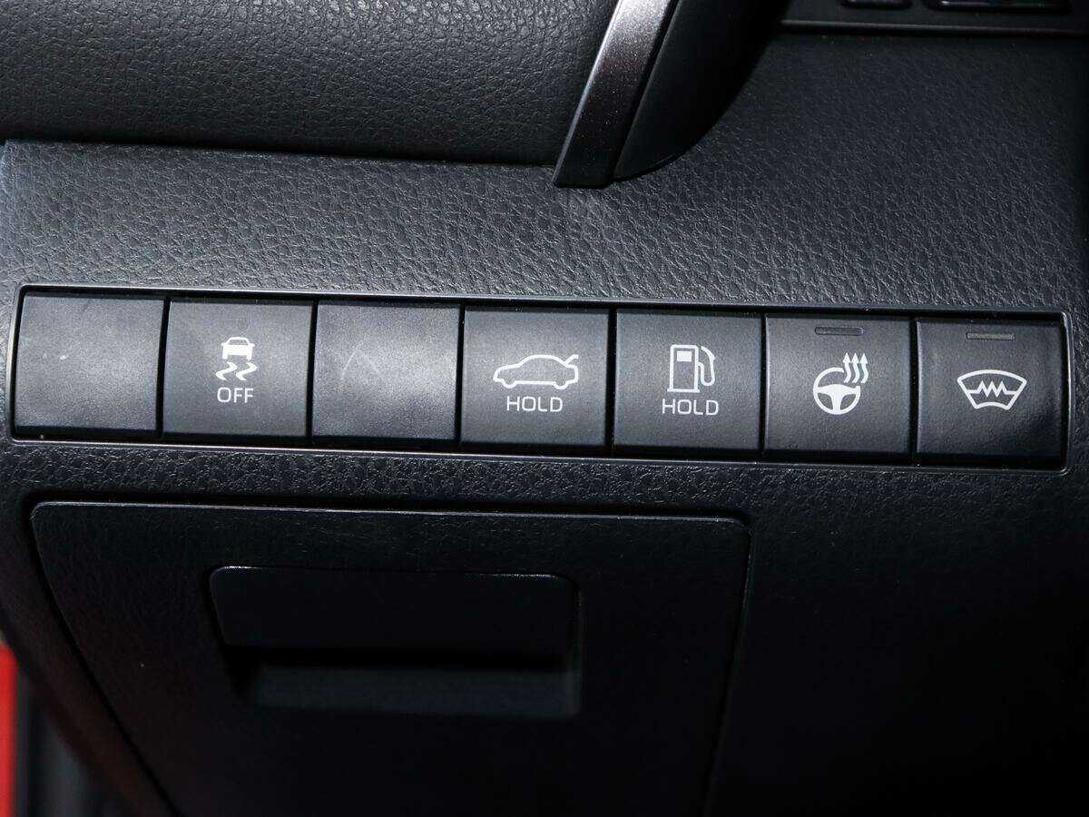 Toyota Camry с пробегом — 2021 год. Фото: #20