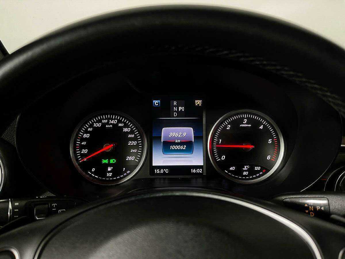 Mercedes-Benz GLC с пробегом — 2016 год. Фото: #8