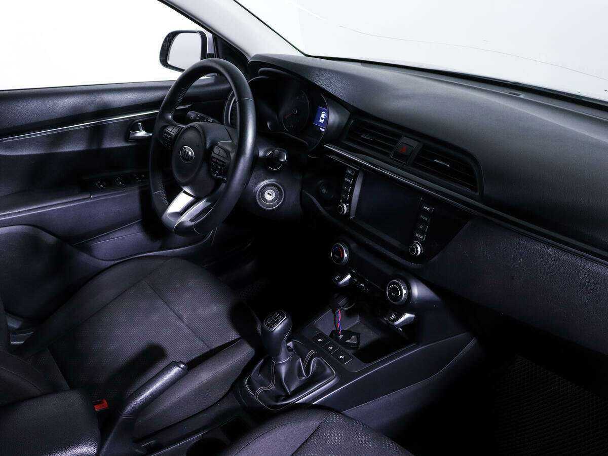 Kia Rio с пробегом — 2018 год. Фото: #7