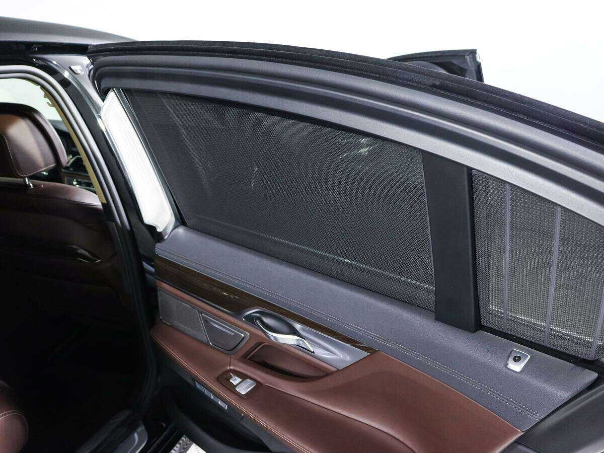 BMW 7 серии с пробегом — 2016 год. Фото: #11