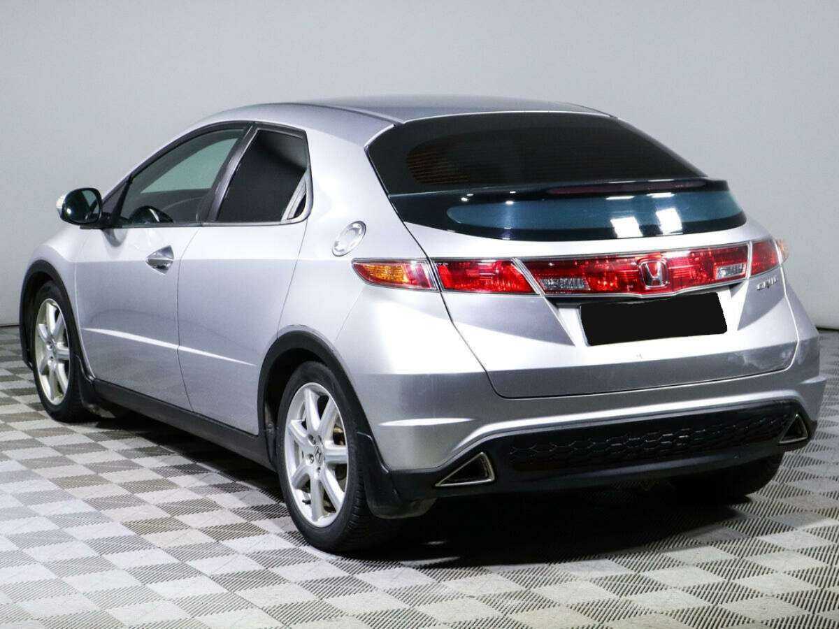 Honda Civic с пробегом — 2008 год. Фото: #6