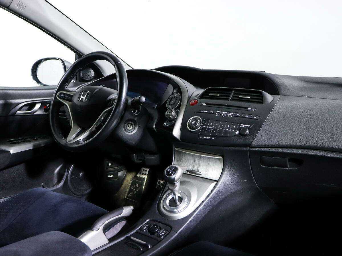 Honda Civic с пробегом — 2008 год. Фото: #8