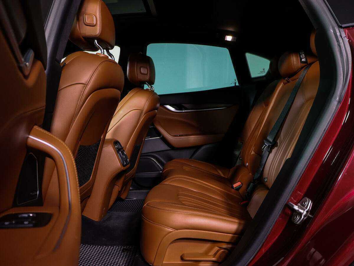 Maserati Levante с пробегом — 2016 год. Фото: #7