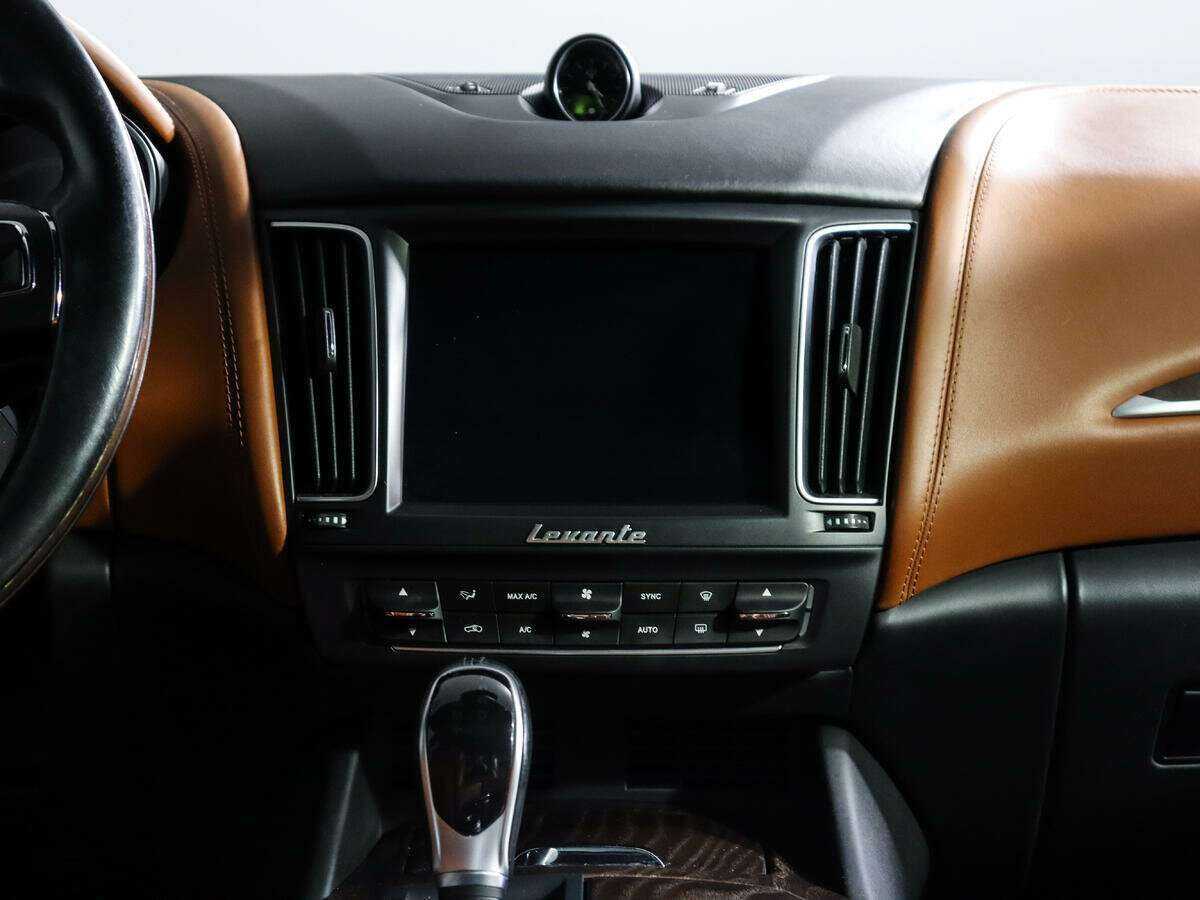 Maserati Levante с пробегом — 2016 год. Фото: #10