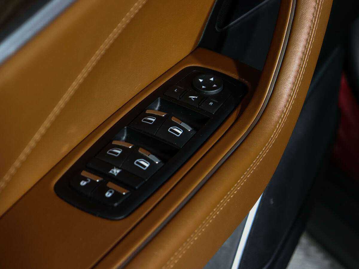 Maserati Levante с пробегом — 2016 год. Фото: #15