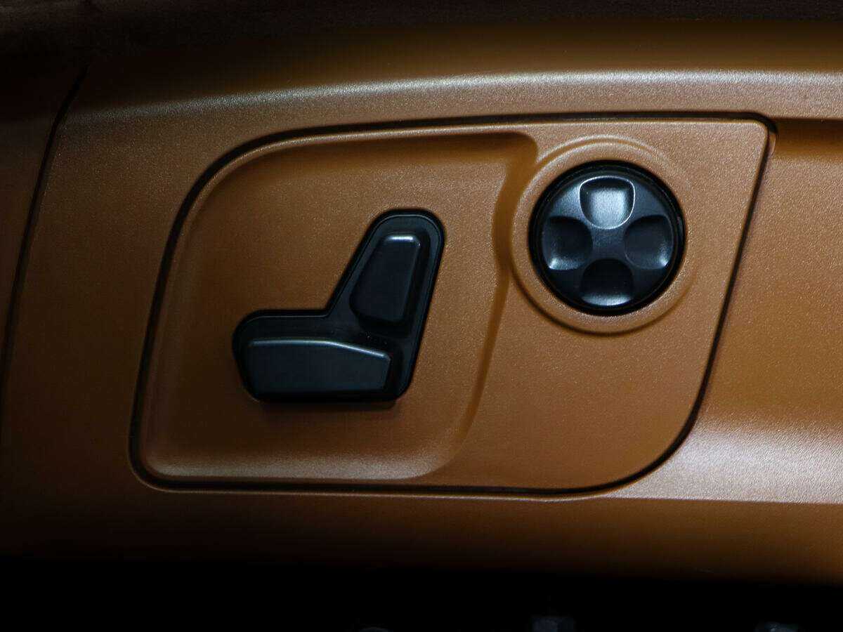 Maserati Levante с пробегом — 2016 год. Фото: #17