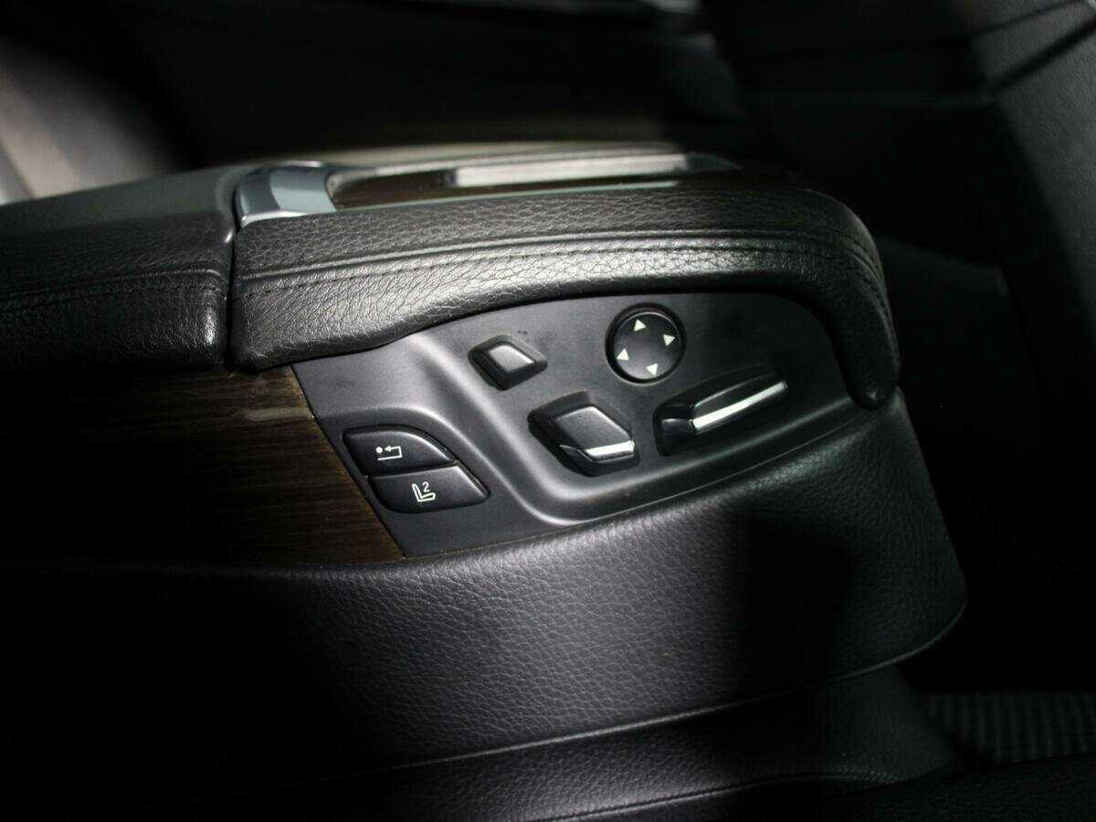 BMW 7 серии с пробегом — 2009 год. Фото: #16