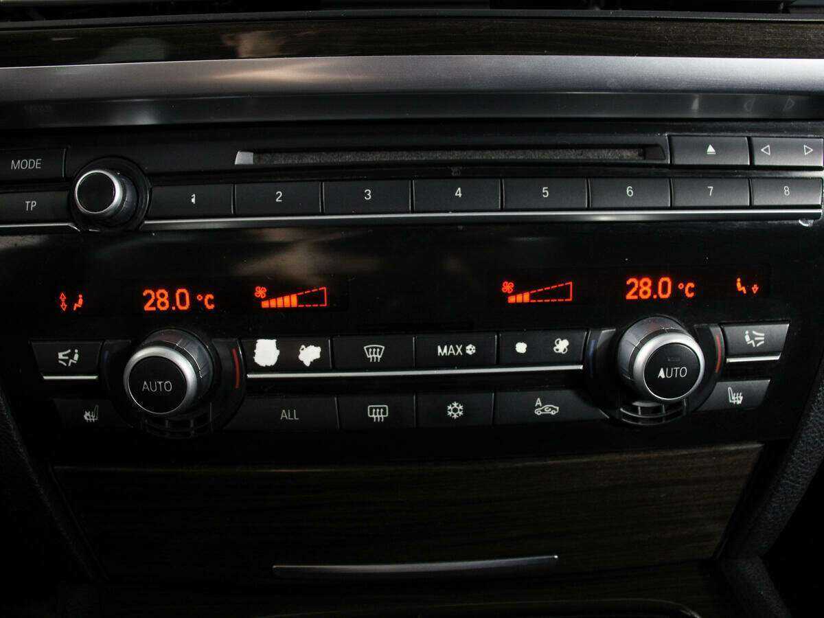 BMW 7 серии с пробегом — 2009 год. Фото: #28