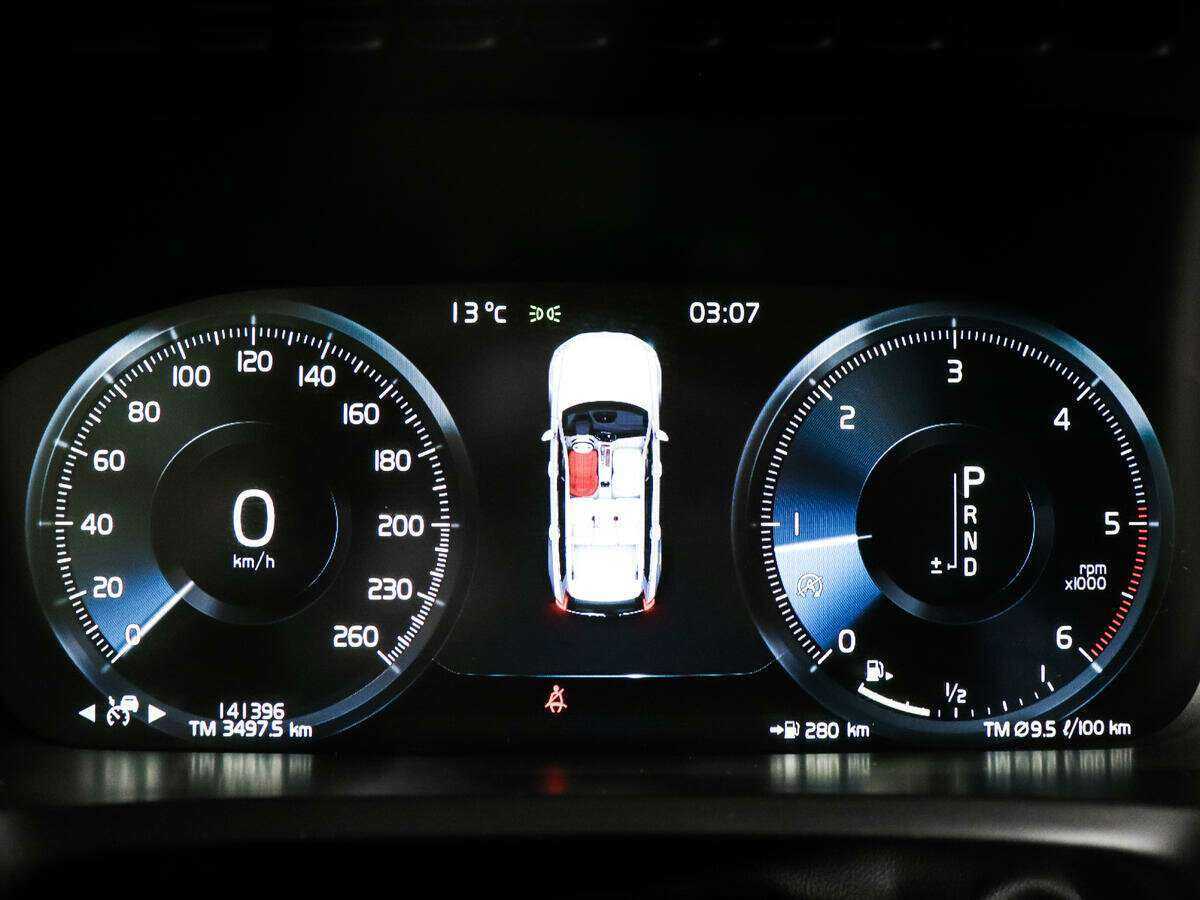 Volvo XC90 с пробегом — 2017 год. Фото: #9