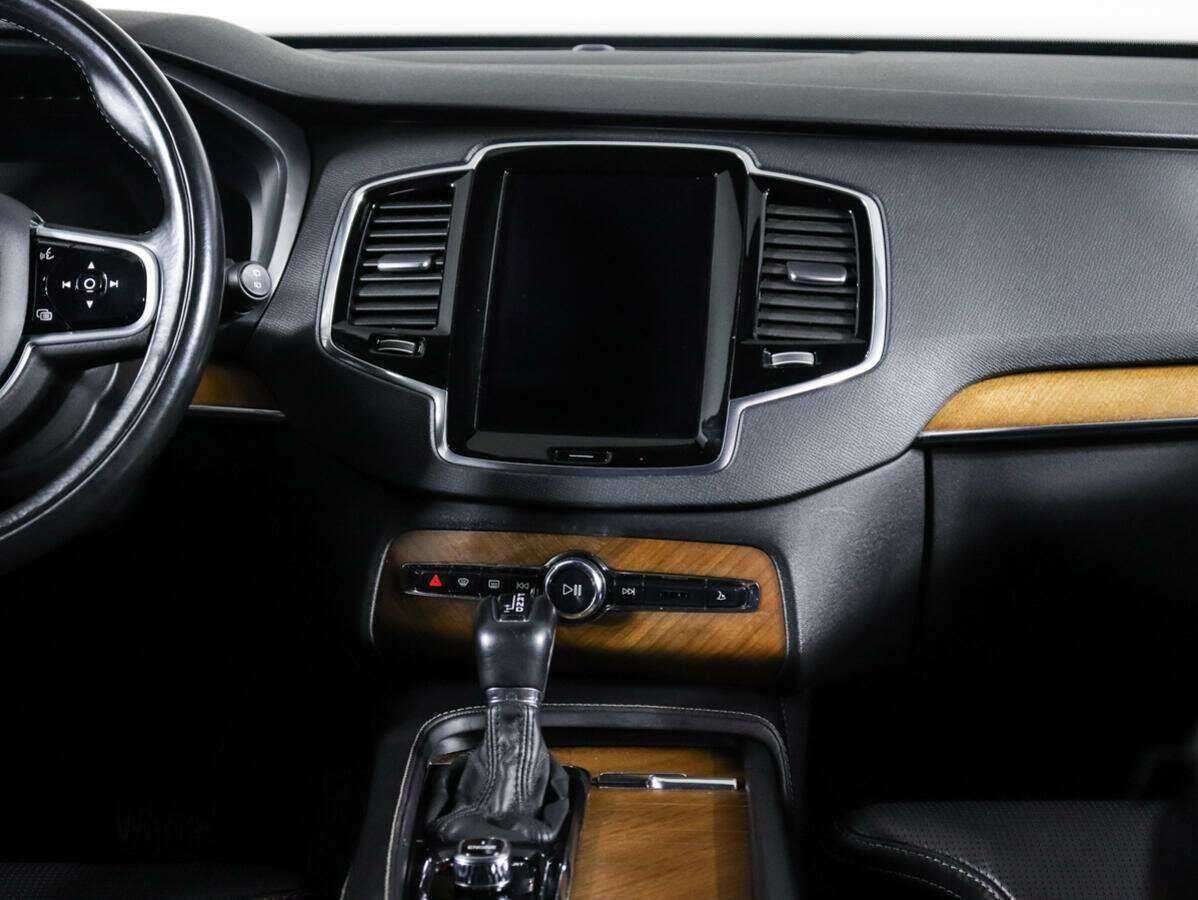 Volvo XC90 с пробегом — 2017 год. Фото: #11