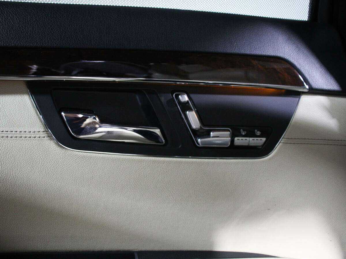 Mercedes-Benz S-Класс с пробегом — 2011 год. Фото: #16