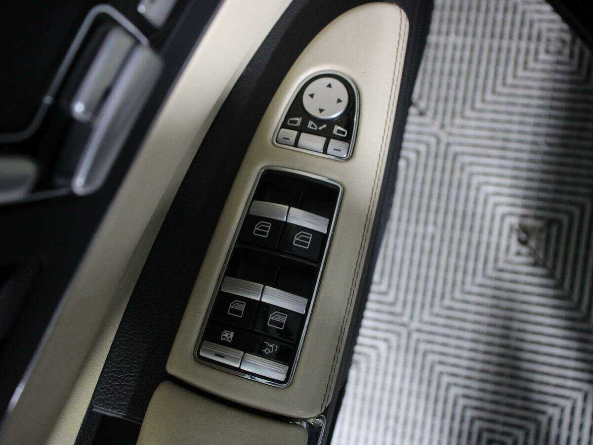 Mercedes-Benz S-Класс с пробегом — 2011 год. Фото: #19