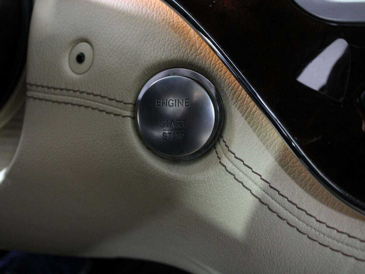 Mercedes-Benz S-Класс с пробегом — 2011 год. Фото: #25