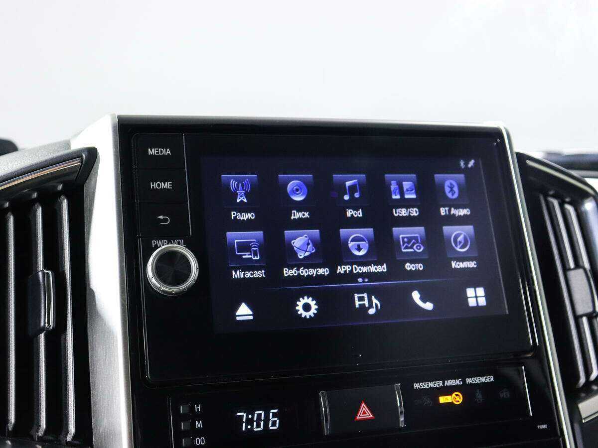 Toyota Land Cruiser с пробегом — 2017 год. Фото: #15