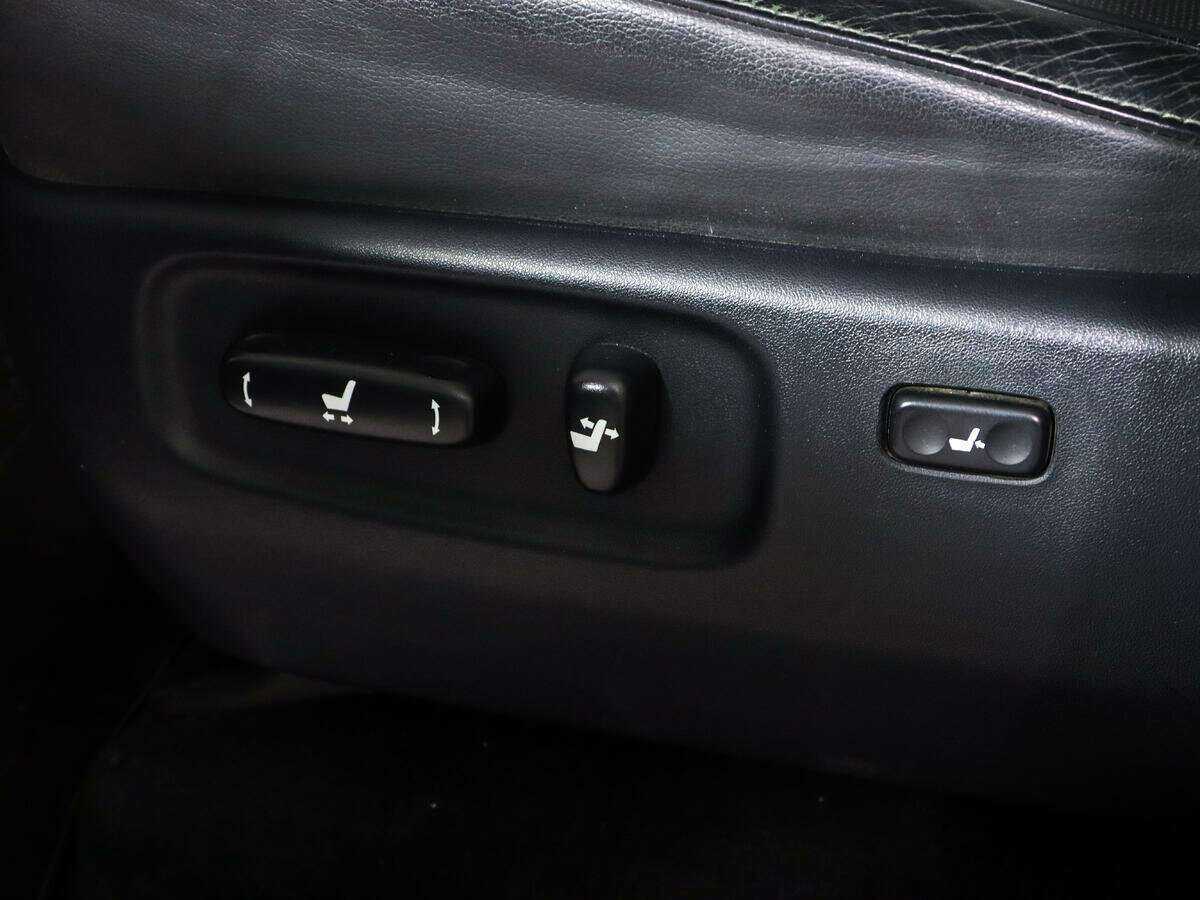 Toyota Land Cruiser с пробегом — 2017 год. Фото: #19