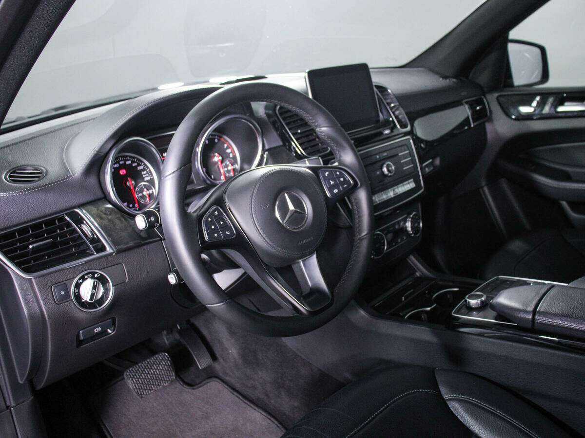 Mercedes-Benz GLS с пробегом — 2018 год. Фото: #13