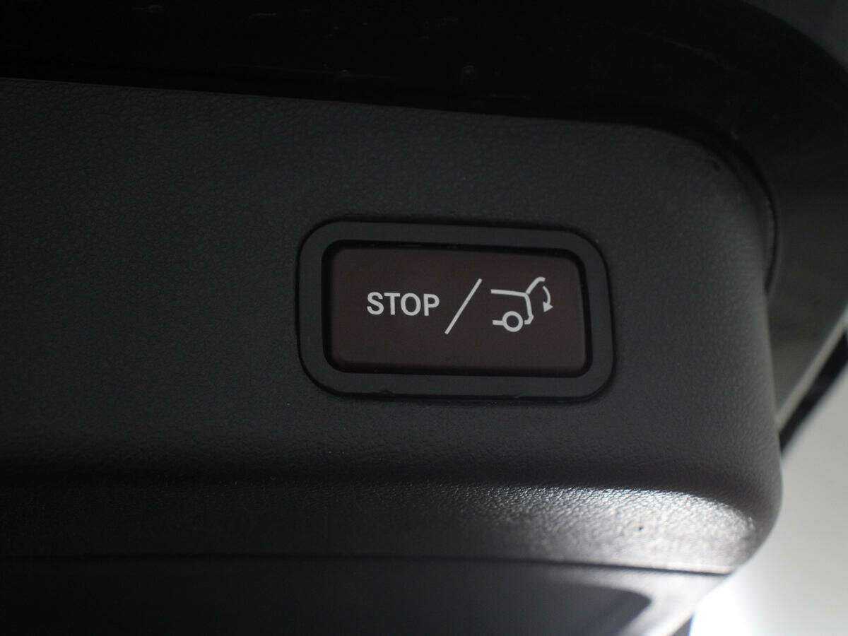 Mercedes-Benz M-Класс с пробегом — 2011 год. Фото: #13