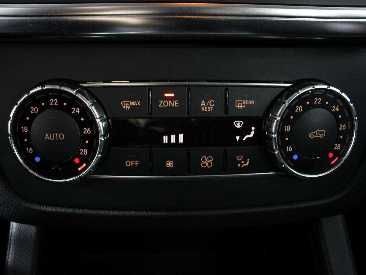 Mercedes-Benz M-Класс с пробегом — 2011 год. Фото: #23