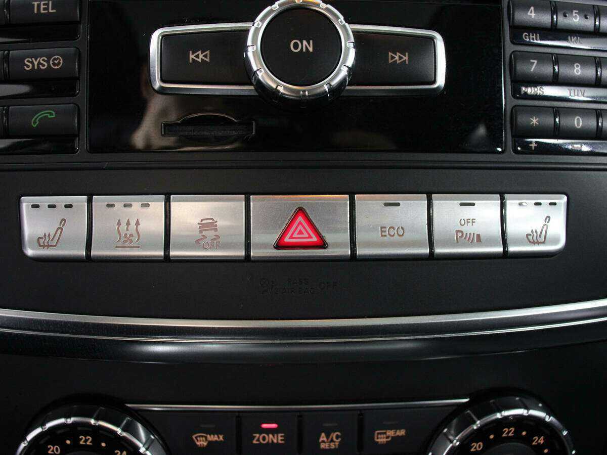 Mercedes-Benz M-Класс с пробегом — 2011 год. Фото: #24