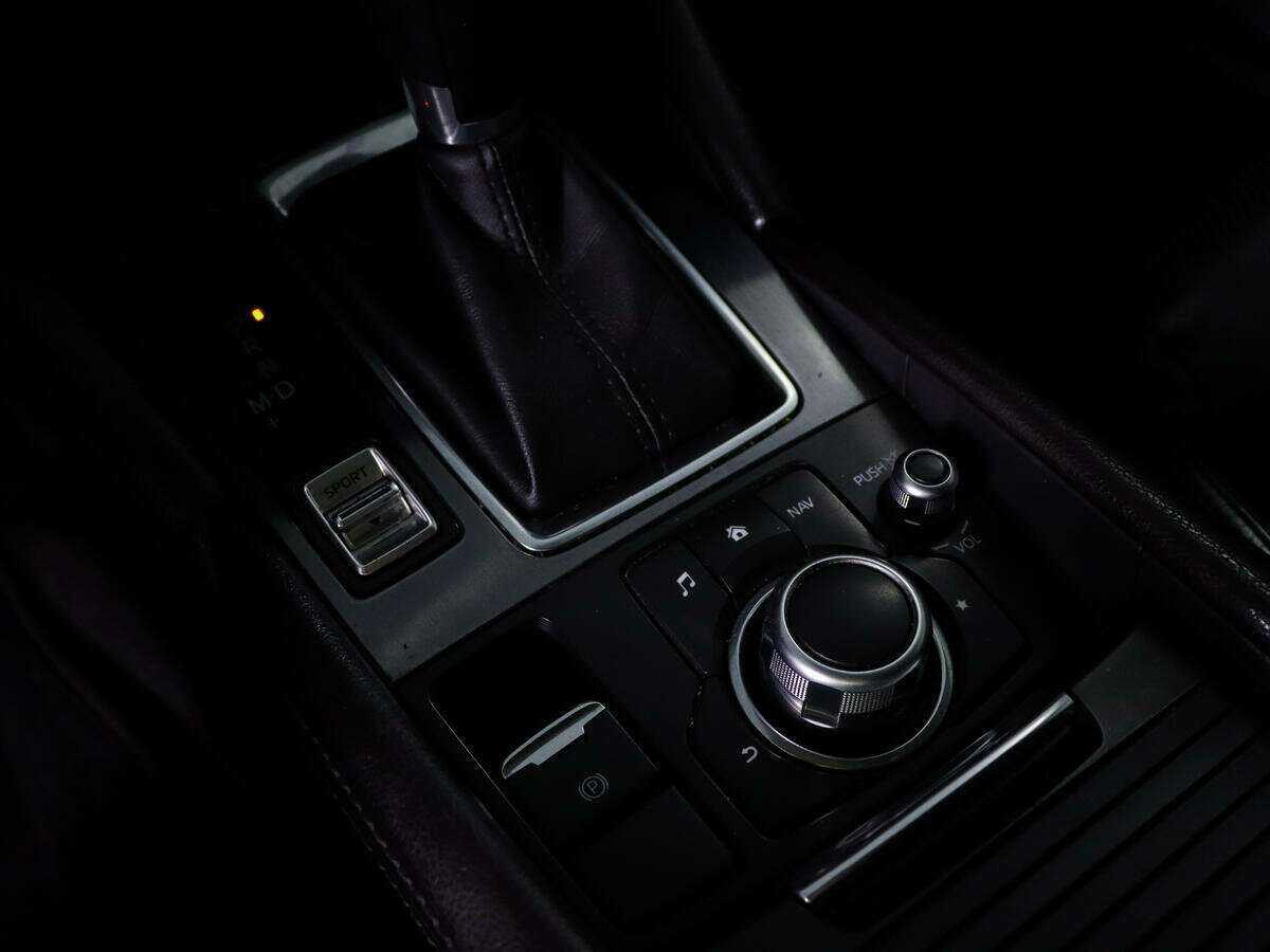 Mazda 6 с пробегом — 2016 год. Фото: #17