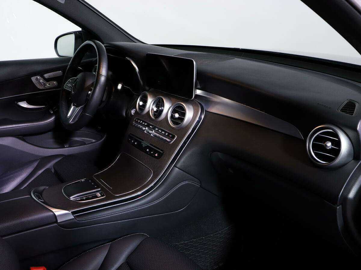 Mercedes-Benz GLC с пробегом — 2020 год. Фото: #6