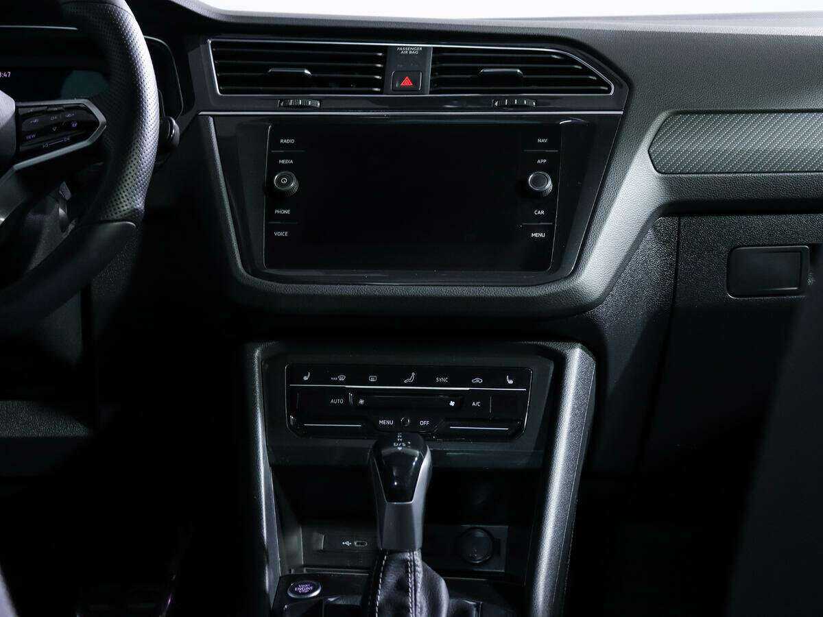 Volkswagen Tiguan с пробегом — 2021 год. Фото: #10