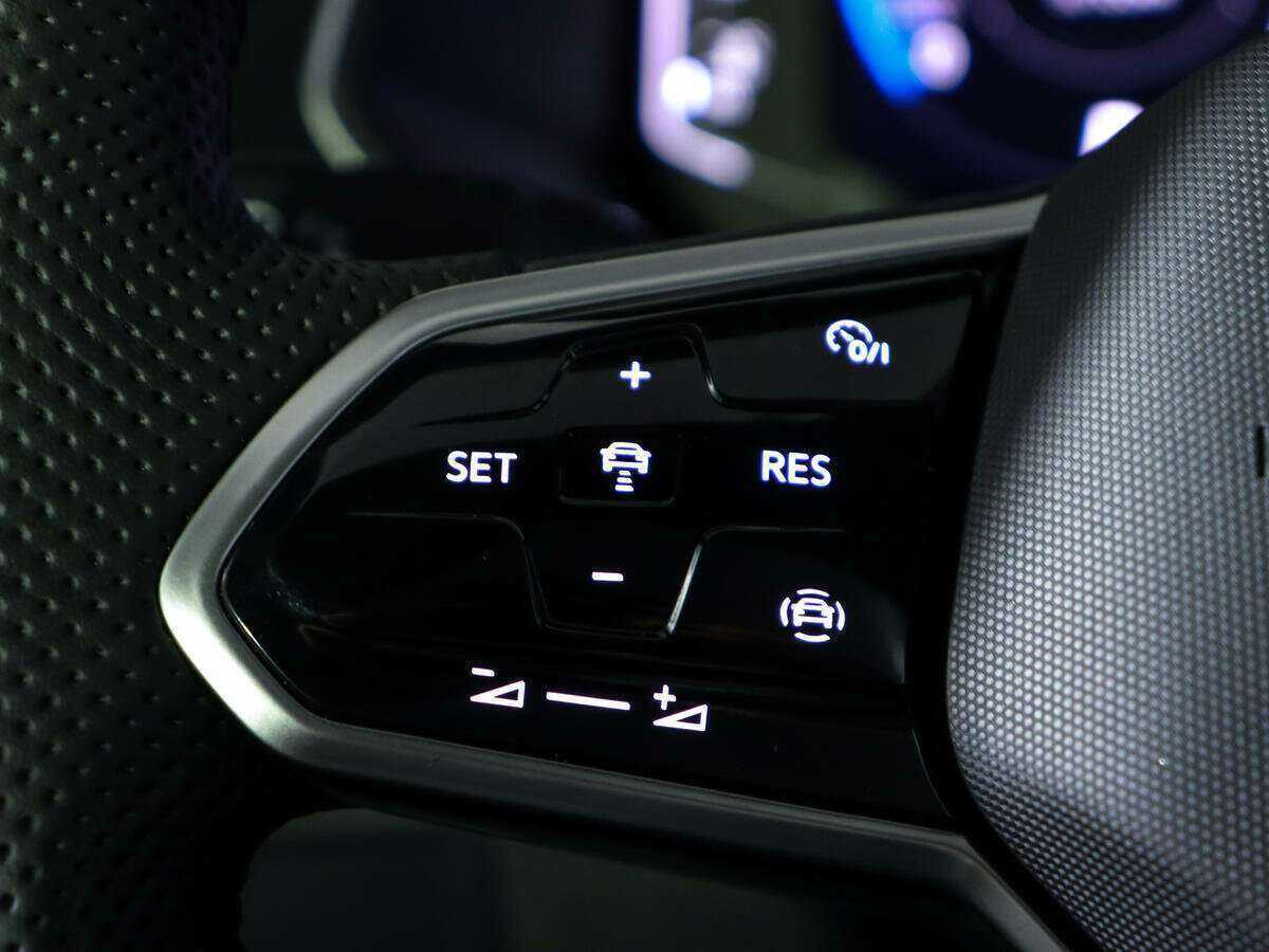 Volkswagen Tiguan с пробегом — 2021 год. Фото: #21