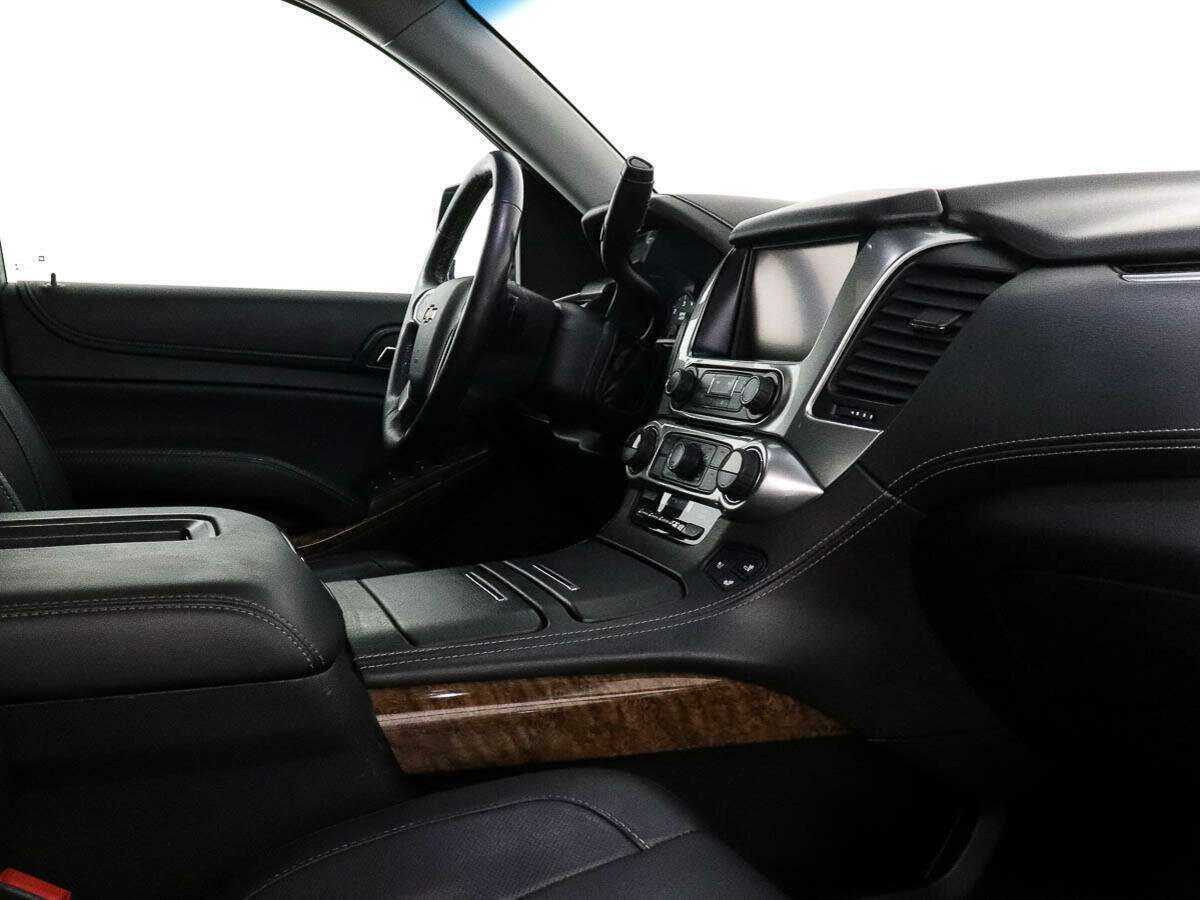 Chevrolet Tahoe с пробегом — 2017 год. Фото: #6