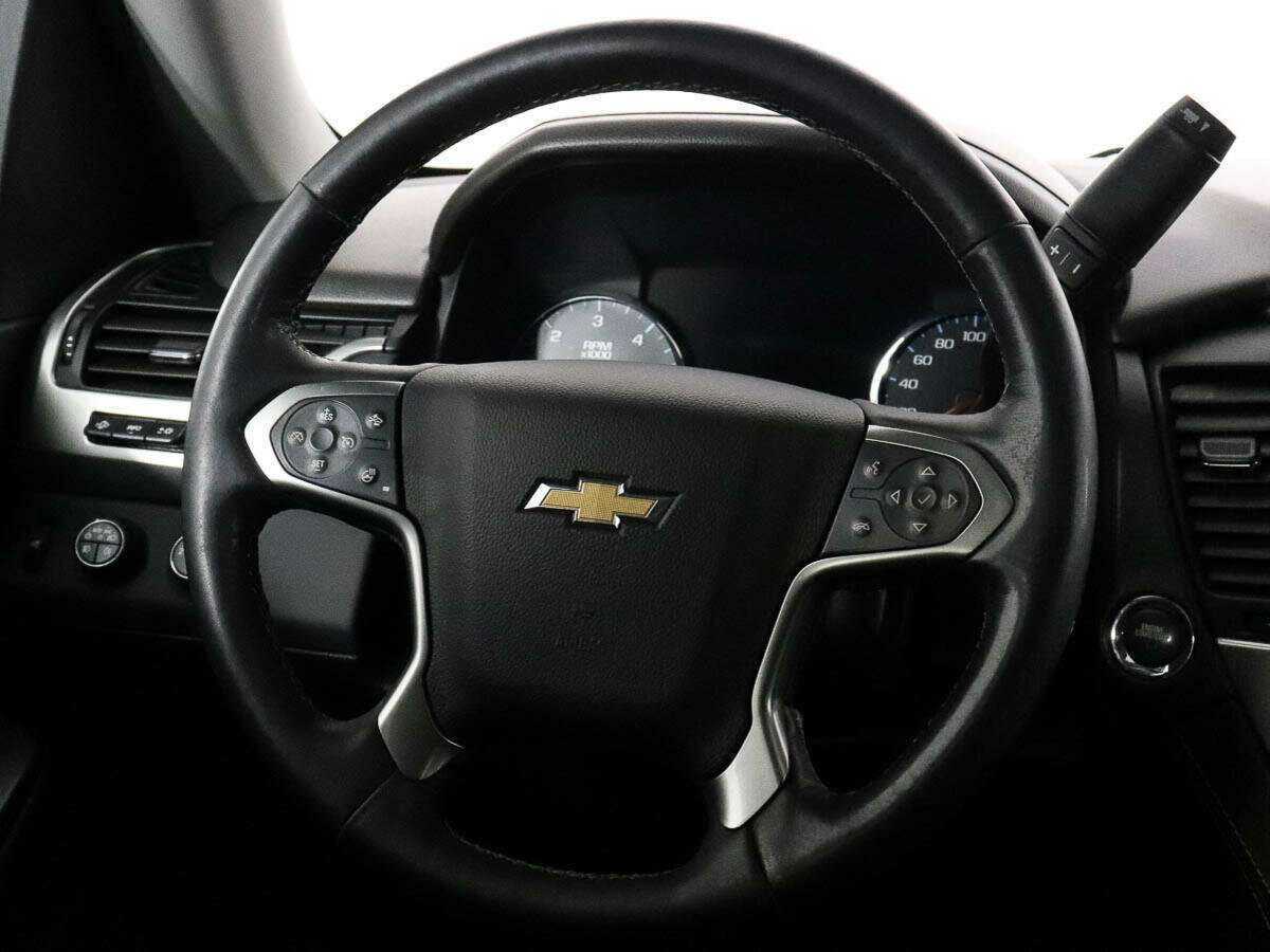 Chevrolet Tahoe с пробегом — 2017 год. Фото: #12