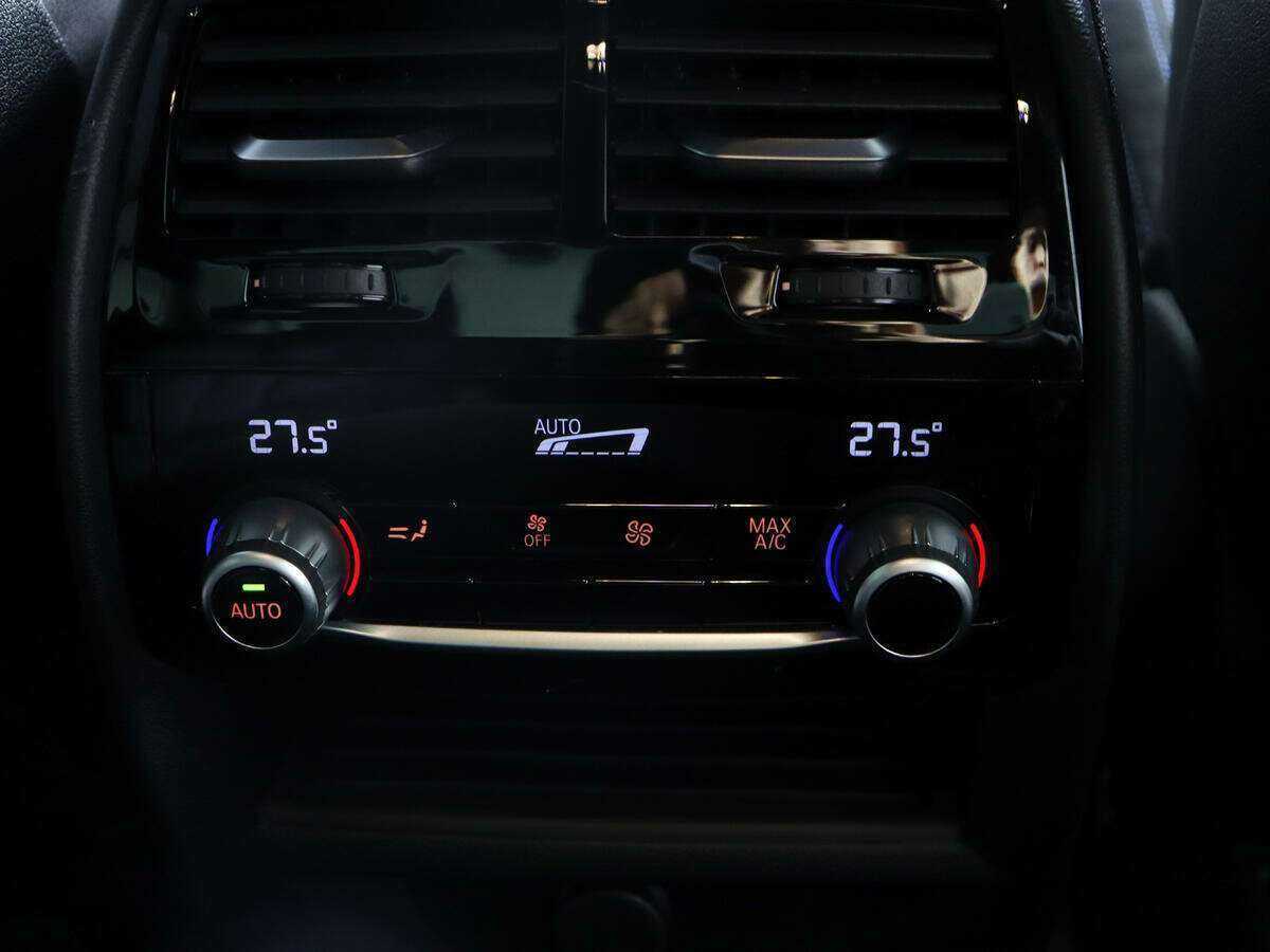 BMW 5 серии с пробегом — 2018 год. Фото: #12