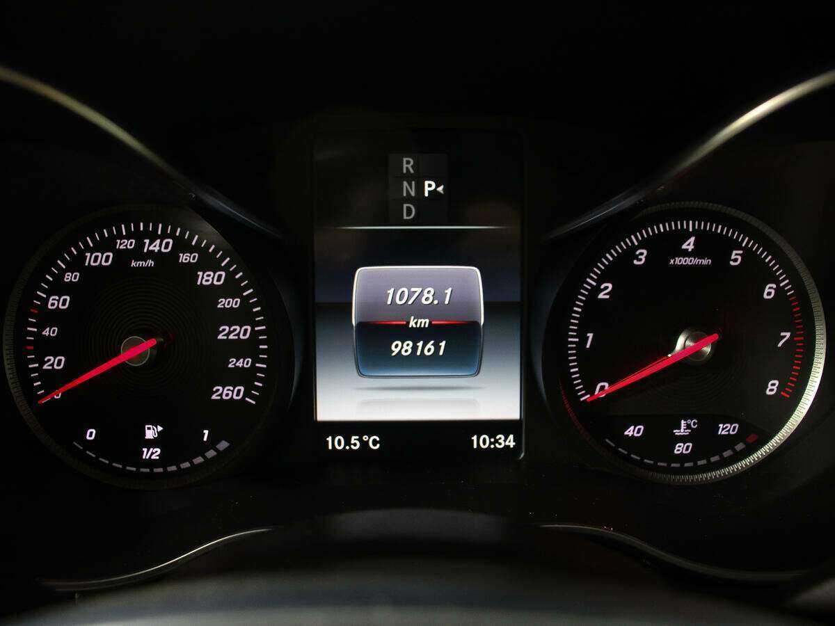 Mercedes-Benz C-Класс с пробегом — 2015 год. Фото: #10