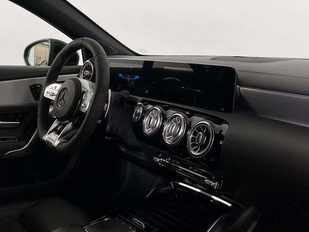 Mercedes-Benz A-Класс AMG с пробегом — 2019 год. Фото: #6