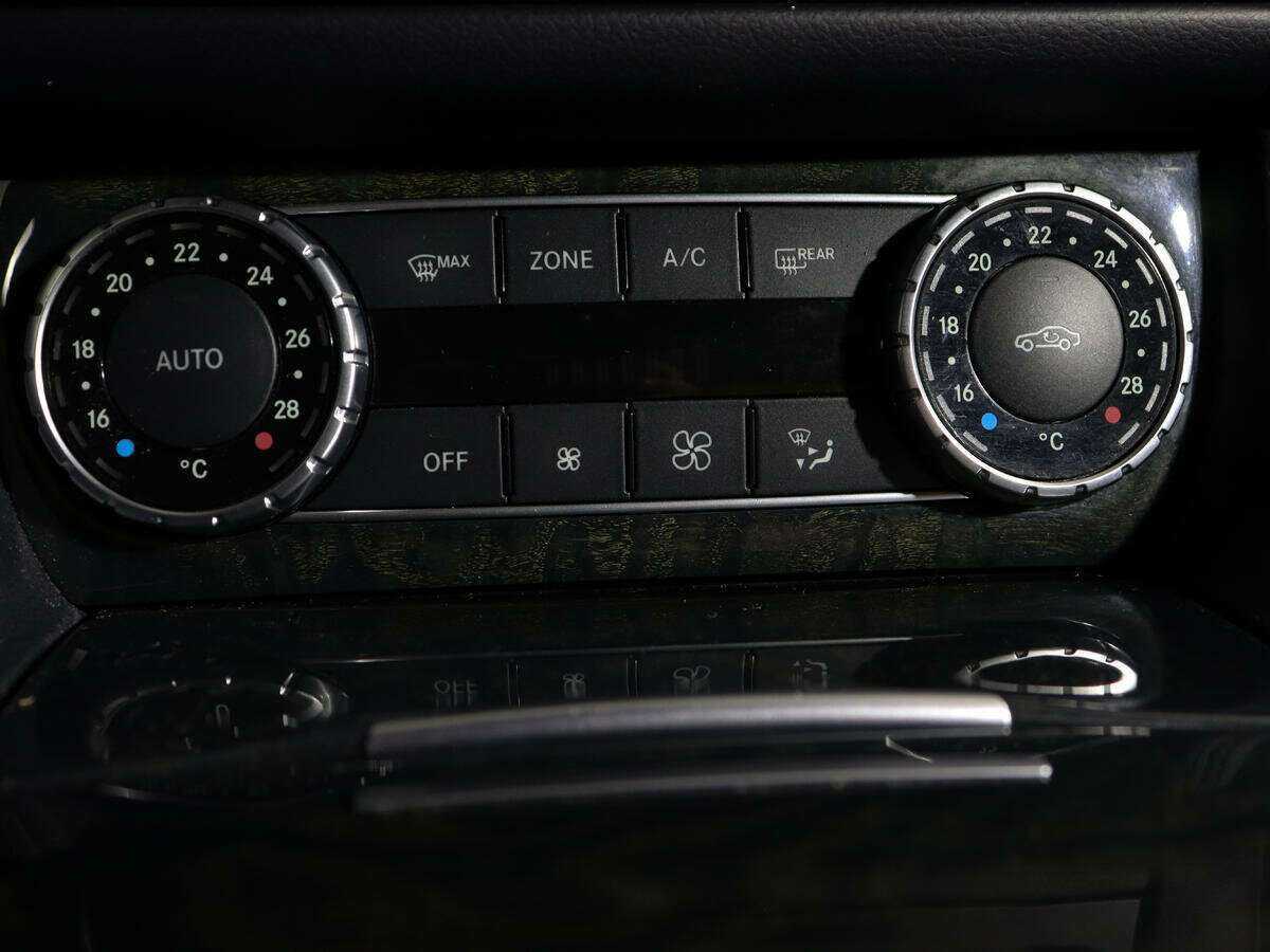 Mercedes-Benz CLS с пробегом — 2014 год. Фото: #16