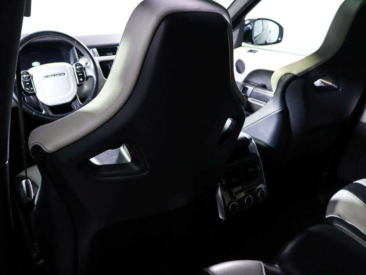 Land Rover Range Rover Sport с пробегом — 2015 год. Фото: #18