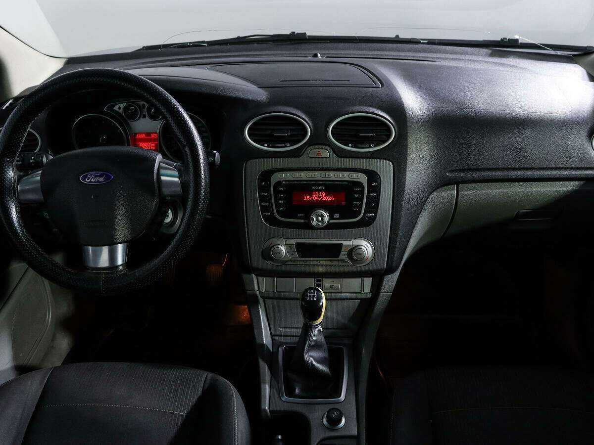 Ford Focus с пробегом — 2009 год. Фото: #9