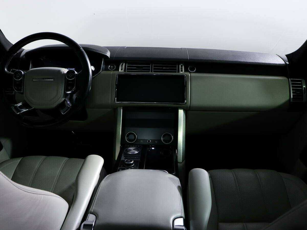 Land Rover Range Rover с пробегом — 2012 год. Фото: #9