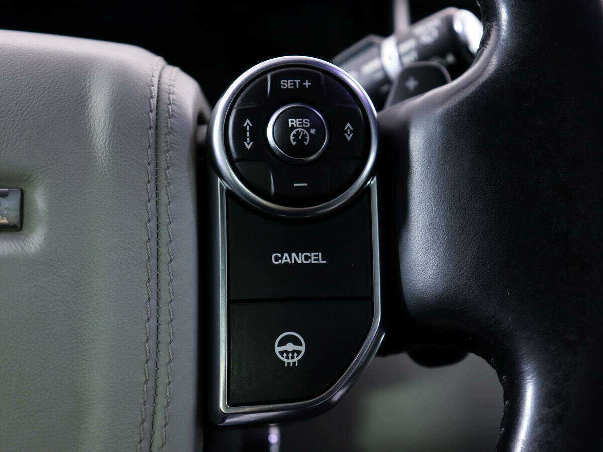 Land Rover Range Rover с пробегом — 2012 год. Фото: #23