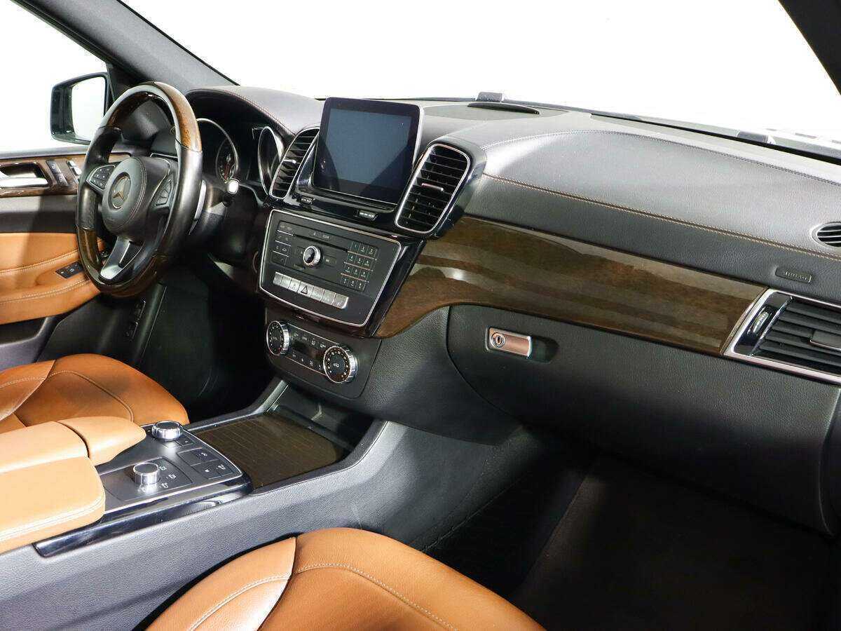 Mercedes-Benz GLS с пробегом — 2016 год. Фото: #8